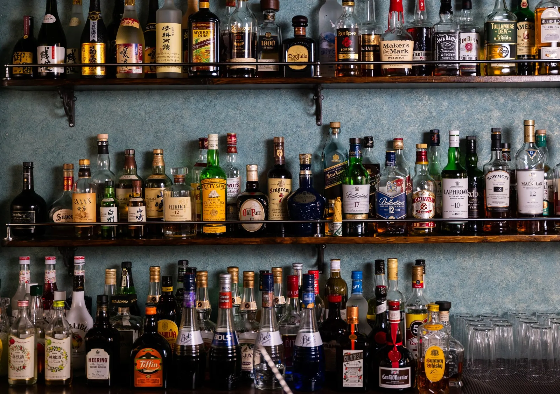 沖縄でおいしいカクテルを飲みたいならここ!